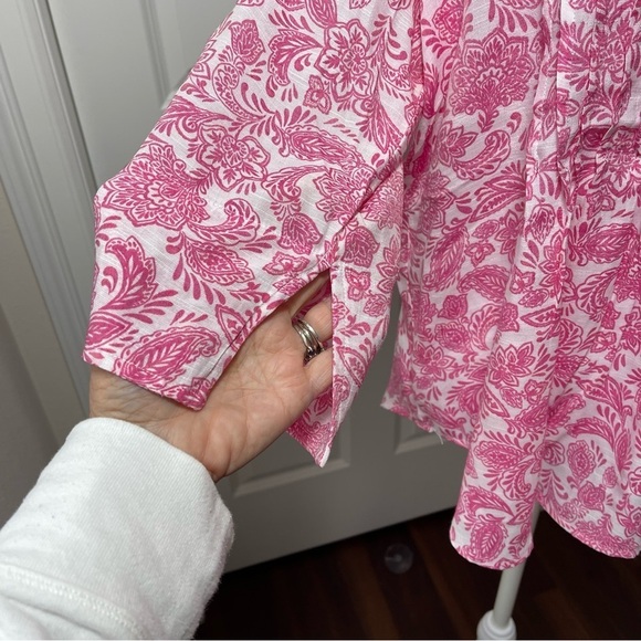 NWOT Counterparts Pink and White Paisley Floral V-Neck 3/4 Sleeve Top Blouse M - Picture 4 of 16